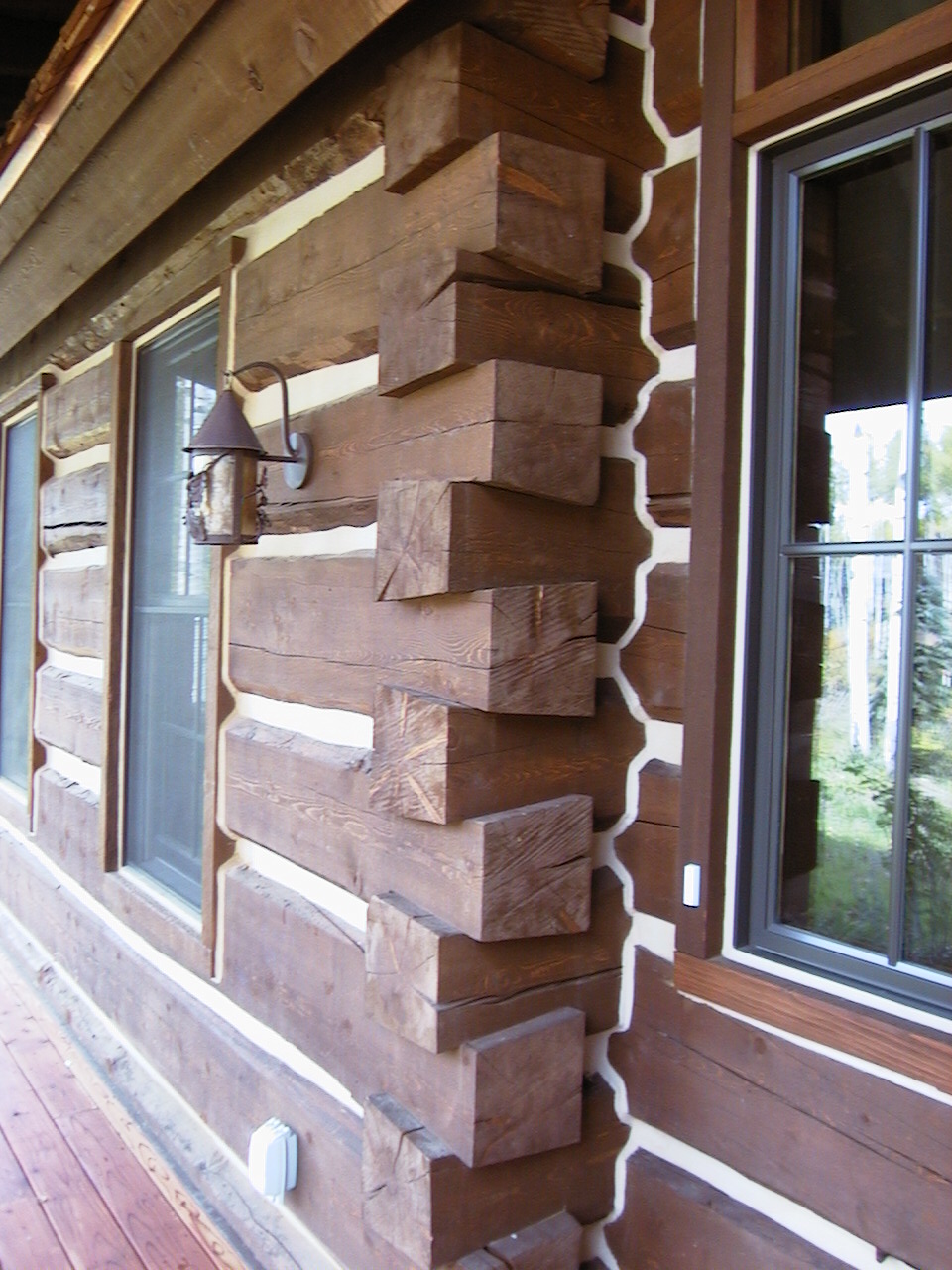 Dovetail logs with chinking